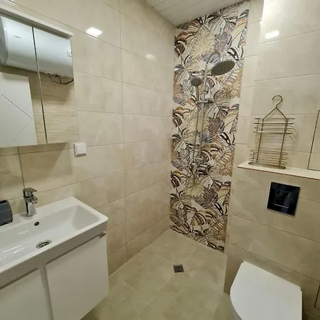 公寓 Family Garden - Bright 1br *