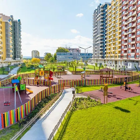 公寓 Family Garden - Bright 1br